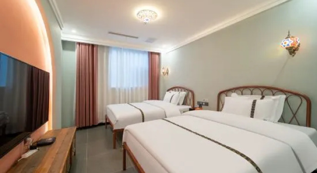 Люкс с 2 комнатами Fanfang Wu Homestay (Hanbin Park)