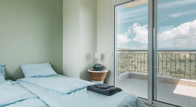Chloe Apartments by QR booking