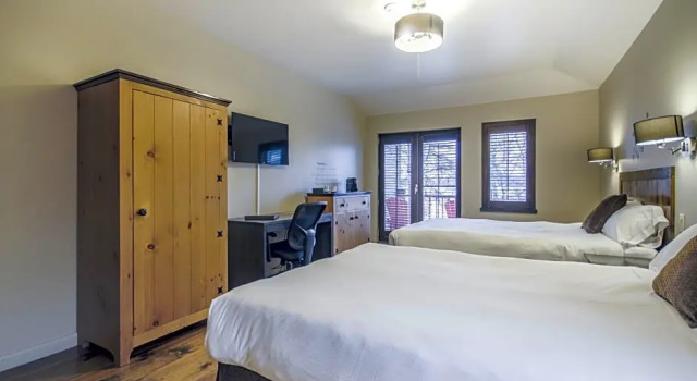 Номер Standard с балконом Auberge du Lac Taureau et Condos