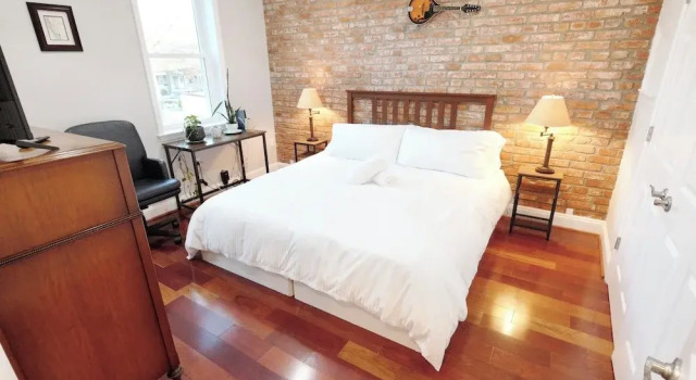 Pretty in Petworth-walkable to Metro & Restaurants, Забронировать Дом для отпуска Вашингтон Округ Колумбия