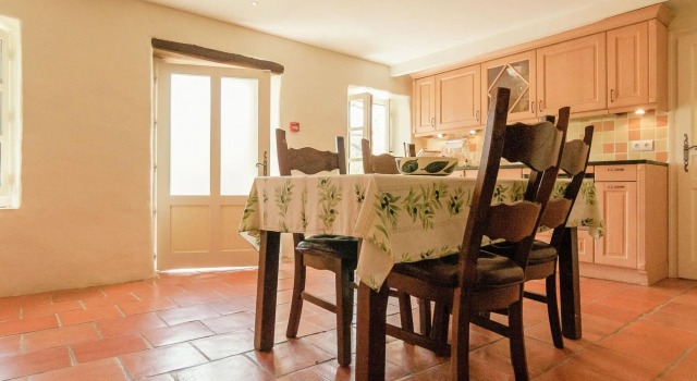 Beautiful holiday home with private pool, Prenota Casa vacanze Hotel a Aquitania con parcheggio, Parcheggio