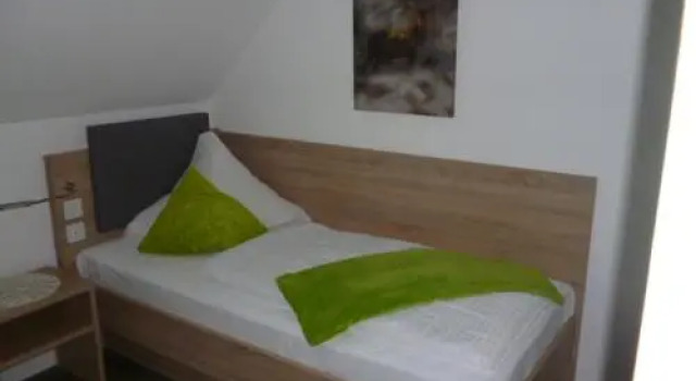 Hotel Garni Haus Schönberger, Забронировать Отель Хайлигенхаус Северный Рейн-Вестфалия