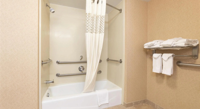 Студия Hampton Inn & Suites Greenfield