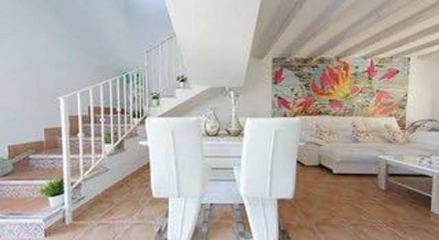 Villa With 3 Bedrooms in Romantica, With Wonderful Mountain View, Priv, Rezerwuj Willa Hotele w Majorka z parkingiem, Parking