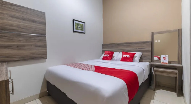 OYO Life 3248 Vision Residence Karawang, Book Hotel Karawang West Java