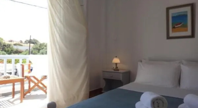 Iliopoulou Studios, Prenota Hotel Hotel a Milo con parcheggio, Parcheggio