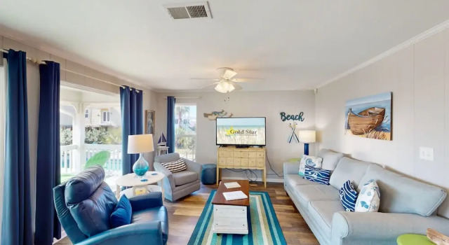 Beach Home With Private Pool & Beach Access- Sleeps 4
