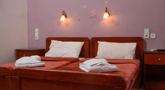 Babis Studios, Rezerwuj Hotel Hotele w Retimno z parkingiem, Parking