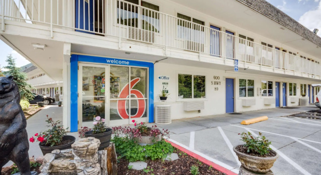 Motel 6 Jackson, Boek Hotel Jackson 