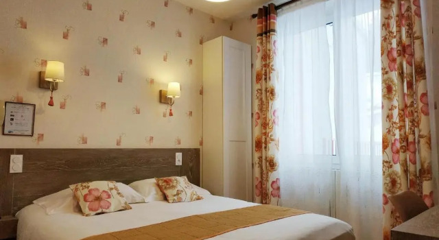 Двухместный номер Standard Hôtel Restaurant Le Grillon