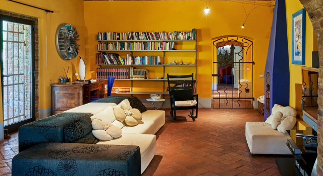 Villa With Pool in Splendid Panoramic Location Just 20 Minutes From Florence-sotto Colle - Villa