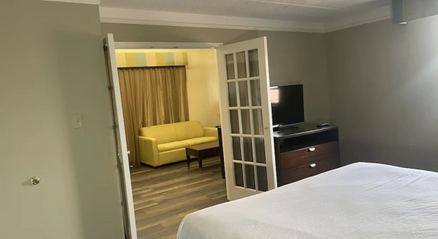 Двухместный люкс Quality Inn & Suites Tuscaloosa near University