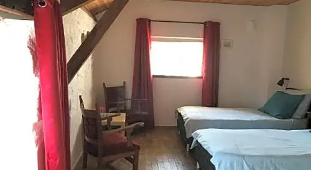 Domaine Les Teuillères, Book Hotel Sousceyrac-en-Quercy 