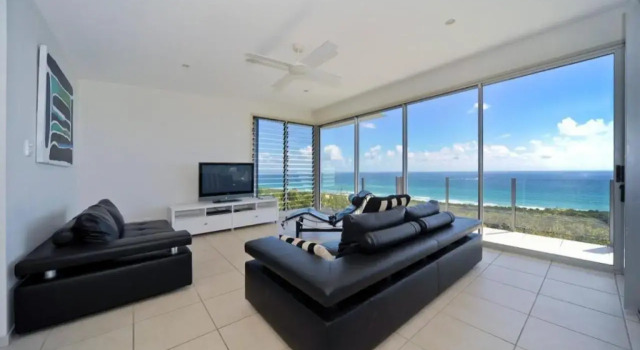Oceanside 4 Bedrooms