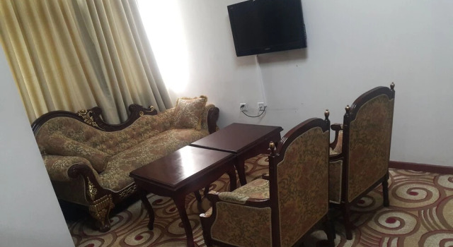 Tokuma Hotel, Забронировать Отель Адама 