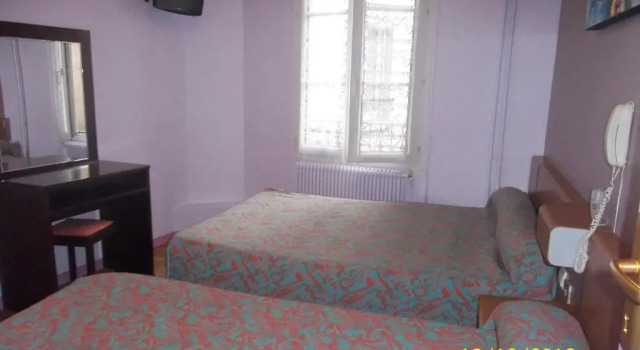 Трёхместный номер Standard Hôtel de la Terrasse