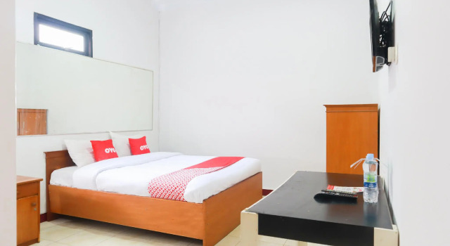Двухместный номер Standard OYO 2030 Melawai Homestay