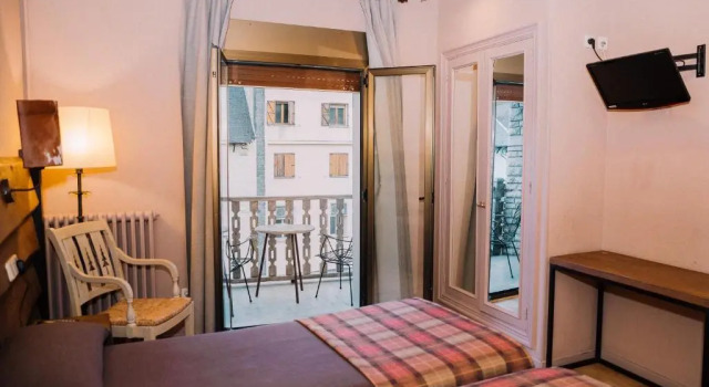 Двухместный номер Standard с видом на реку Riu Nere Mountain Hotel