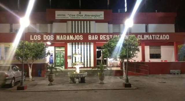 Hostal los Dos Naranjos, Book Hotel Arahal Andalusien
