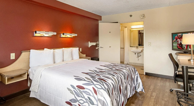 Номер Deluxe Red Roof Inn Greensboro Coliseum