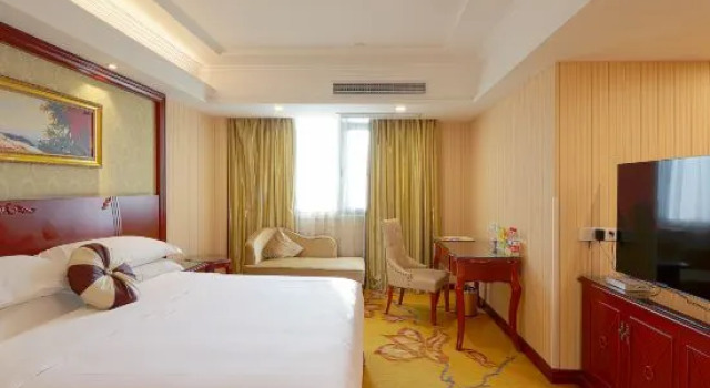 Люкс Business Weiyouna International Hotel (Suzhou Sunan Airport)