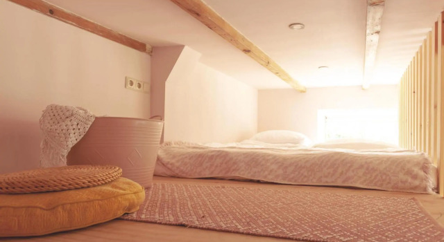 Lovely and charming guesthouse near city center, close to Rotterdam, Забронировать Отель Дордрехт Южная Голландия