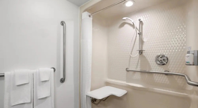 Люкс c 1 комнатой Garner Hotel Wadsworth by IHG