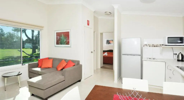 Вилла с видом на воду NRMA Eastern Beach Holiday Park