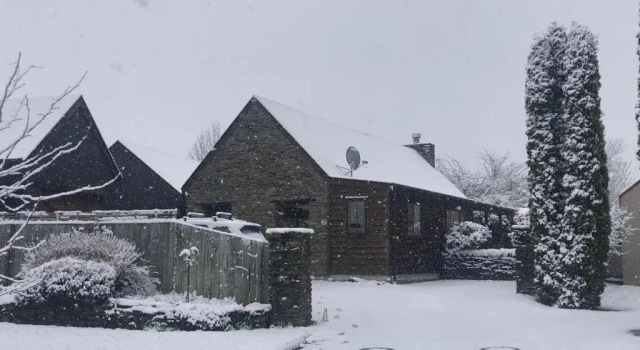 Maytime Cottage - Arrowtown Holiday Home, Забронировать Дом для отпуска Арроутаун 