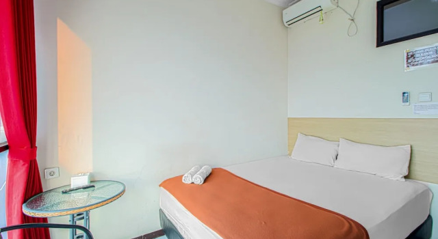 Camera Standard Bantal Guling Alun Alun Bandung