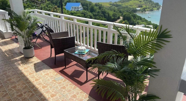 Коттедж Grenadines View Villa
