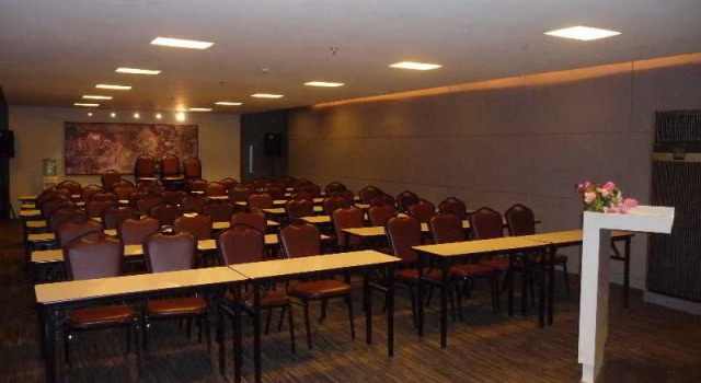 Jinjiang Inn Shanghai Gonghexin Road, Varaa Hotelli Jing'an 