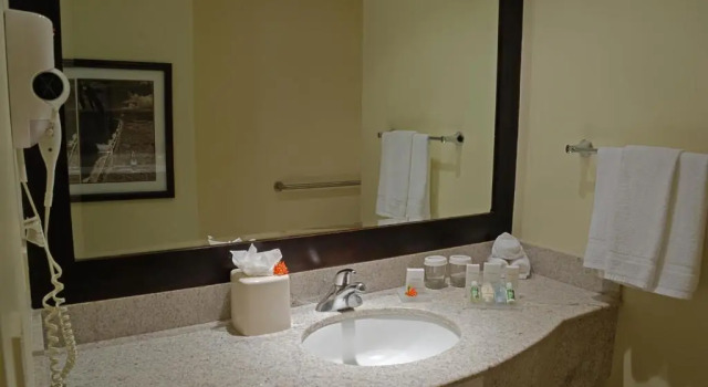 Полулюкс Hilton Garden Inn Guanacaste Airport
