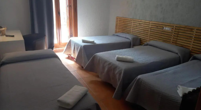 Четырёхместный номер Standard Hotel Acebo Plaza Mayor