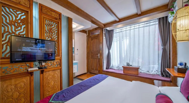 Lijiang Old Town Meiliju View Inn, Забронировать Отель Лицзян Юньнань, рядом с Улица Сквер-стрит Древнего города Даянь