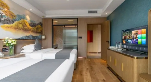 Семейный люкс Pu'er Kaibang Hotel (Meizihu Children's Hospital Shop)