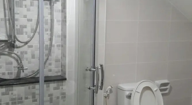 Трёхместный номер Standard с балконом Sweet Pillow Hostel & Café