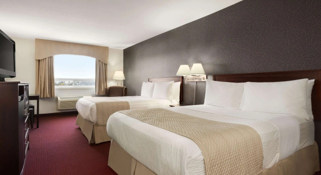 Days Inn & Suites by Wyndham Brandon