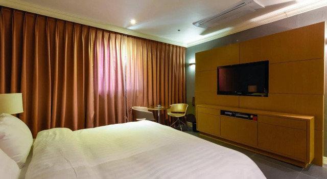 The California Hotel