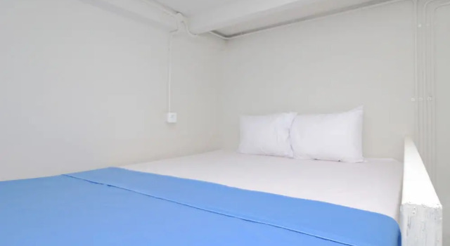 Номер Standard Kamar Keluarga Bandara IV Syariah
