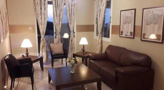 Beautiful Apartment With Pool in Paphos, Cyprus, Rezerwuj Apartament Pafos Pafos, w pobliżu Markideio Theatre