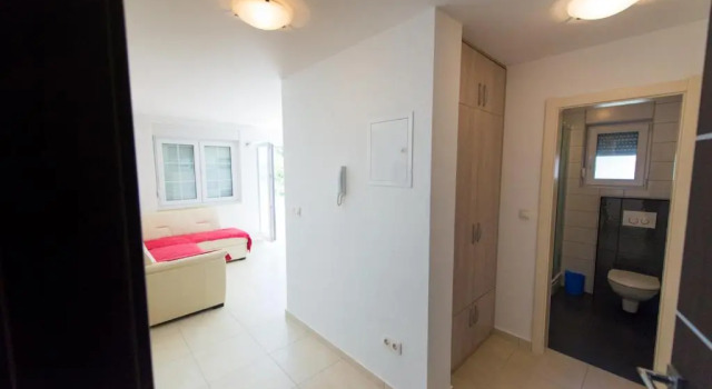 Апартаменты Apartments KARLO
