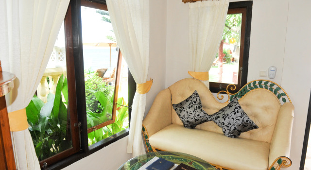 Bali Shangrila Beach Club, Rezervovat Vila Chaty v Bali, Chalupa