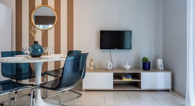 Gitane 1-Br Apt & Balcony in Larnaca, Book Hotel Larnaka Larnaca Region