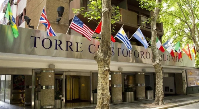 Hotel Cristoforo Colombo, Rezerwuj Hotel Hotele w Buenos Aires z basenem, Basen