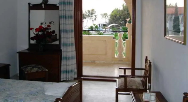 Attika Corfu Beach Hotel, Забронировать Отель Отели периферии Ионических островов с парковкой, Парковка