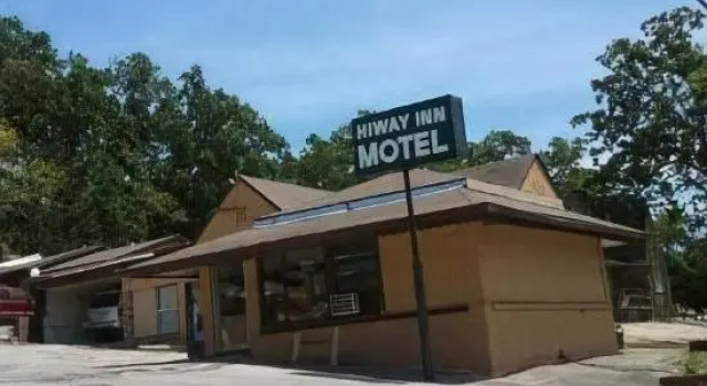 Hi Way Inn