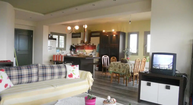 Коттедж View House