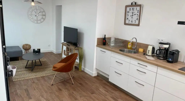 Апартаменты LE POULORIO TERRASSE - T3 - 2 salles de douches - RDC - ByLocly