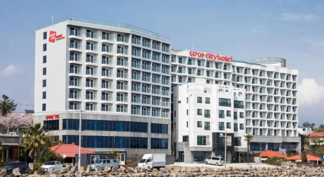 CO-OP City Hotel Harborview